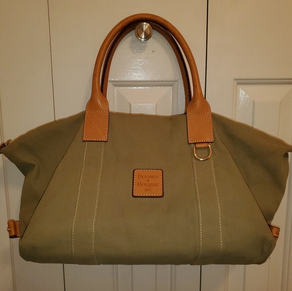 Dooney & Bourke Handbags - Dooney & Bourke Weekender Bag Dooney & Bourke Handbags - Dooney & Bourke Weekender Bag